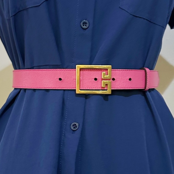 GIVENCHY Paris Flat Grained Logo Leather Pink Belt